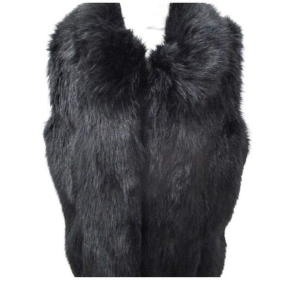 Rachel Zoe faux fur zip up vest… So cool! - Picture 6 of 7